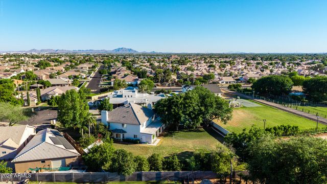 4402 E INDIGO BAY Drive, Gilbert, AZ 85234