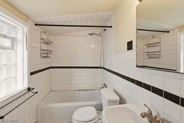 2070 Cypress Avenue, Kent, OH 44240