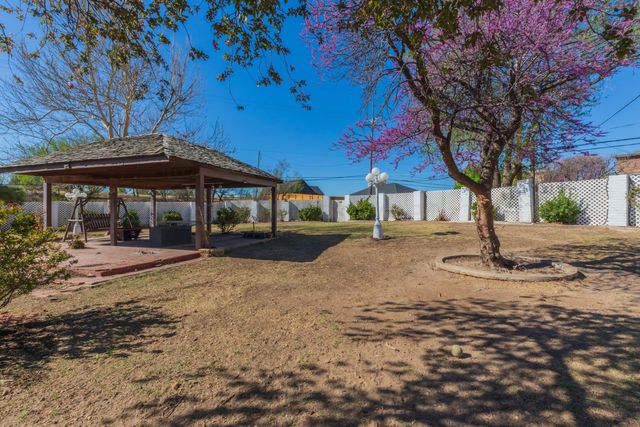 3 Sandstone Drive, Borger, TX 79007