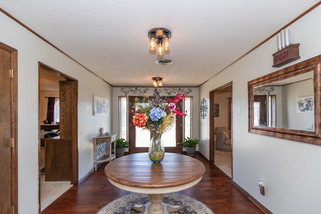 3 Sandstone Drive, Borger, TX 79007