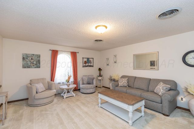 3 Sandstone Drive, Borger, TX 79007