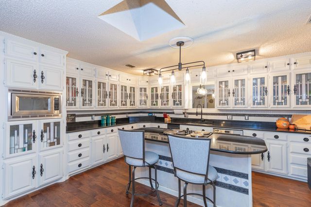 3 Sandstone Drive, Borger, TX 79007