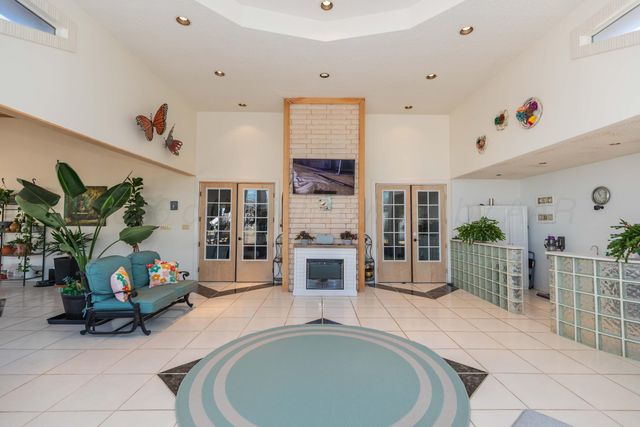 3 Sandstone Drive, Borger, TX 79007