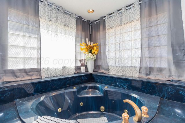 3 Sandstone Drive, Borger, TX 79007