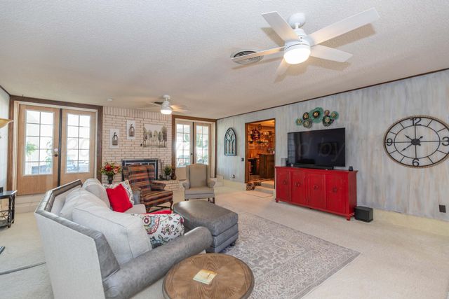 3 Sandstone Drive, Borger, TX 79007