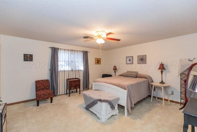 3 Sandstone Drive, Borger, TX 79007