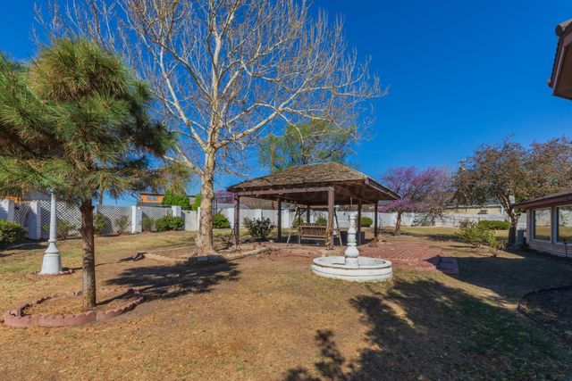 3 Sandstone Drive, Borger, TX 79007