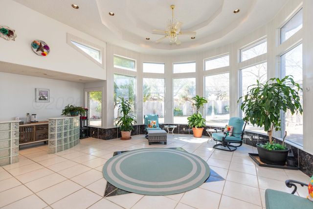 3 Sandstone Drive, Borger, TX 79007