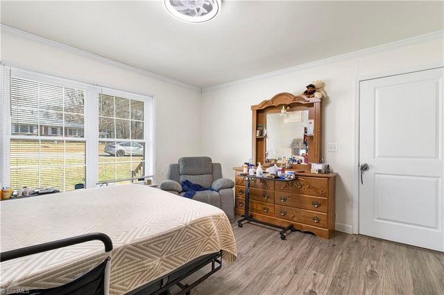 4760 Ader Drive, Winston-salem, NC 27105