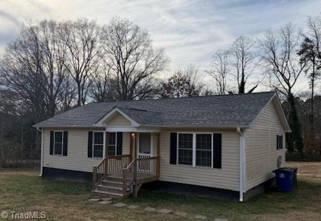 4760 Ader Drive, Winston-salem, NC 27105