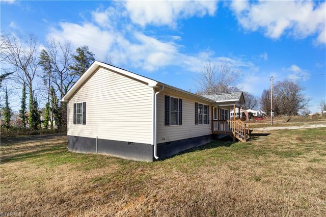 4760 Ader Drive, Winston-salem, NC 27105