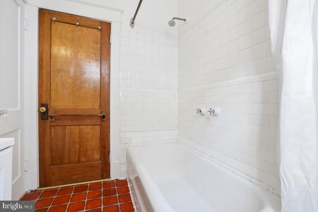6715 2ND ST NW, Washington, DC 20012