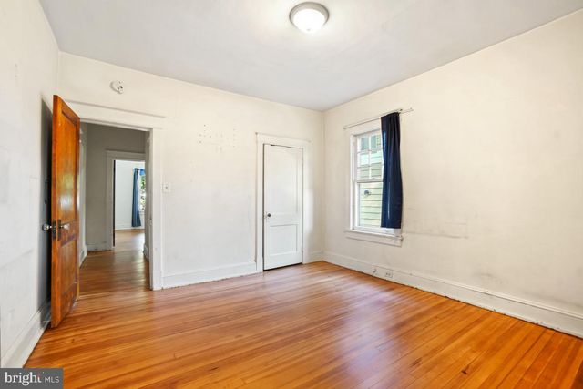 6715 2ND ST NW, Washington, DC 20012