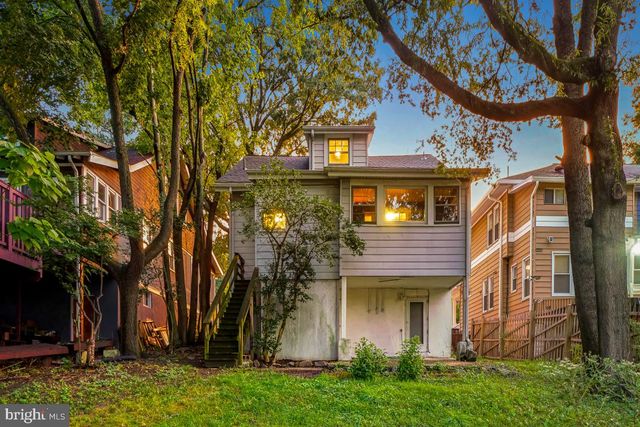 6715 2ND ST NW, Washington, DC 20012