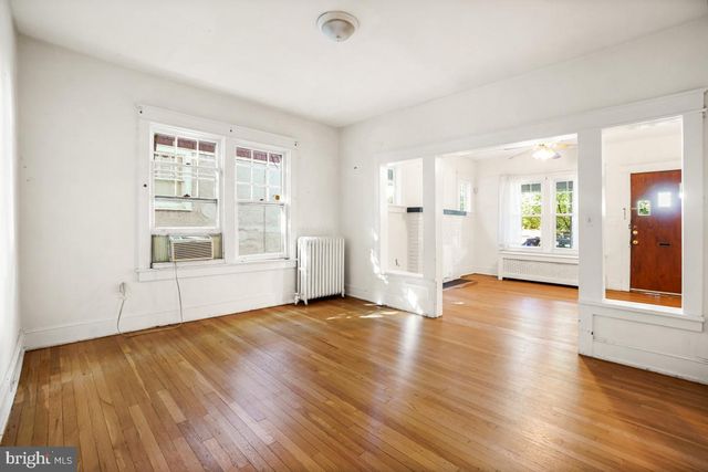 6715 2ND ST NW, Washington, DC 20012