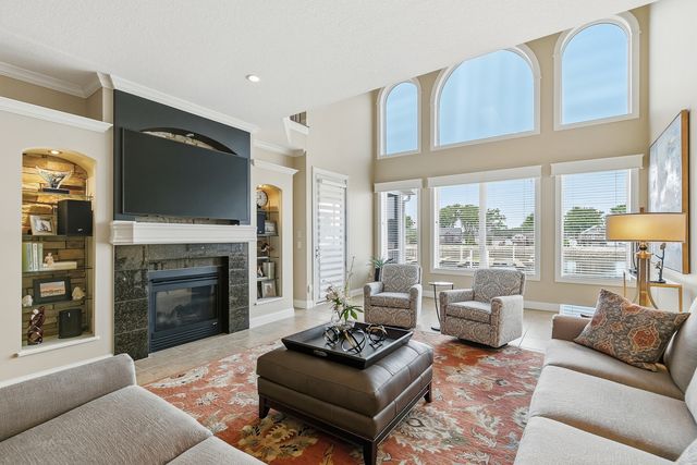 19 Villa Drive, Hampton, IL 61256