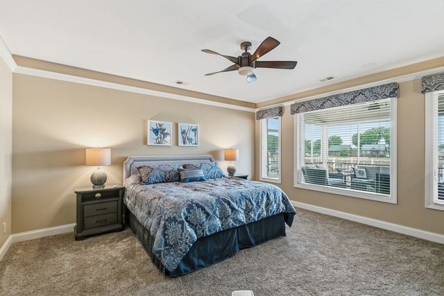 19 Villa Drive, Hampton, IL 61256