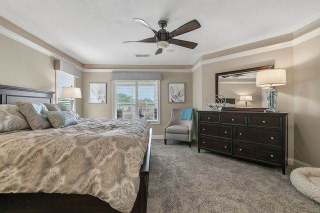 19 Villa Drive, Hampton, IL 61256