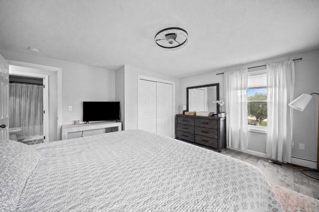 8 Cornerstone Drive, Dover, NH 03820