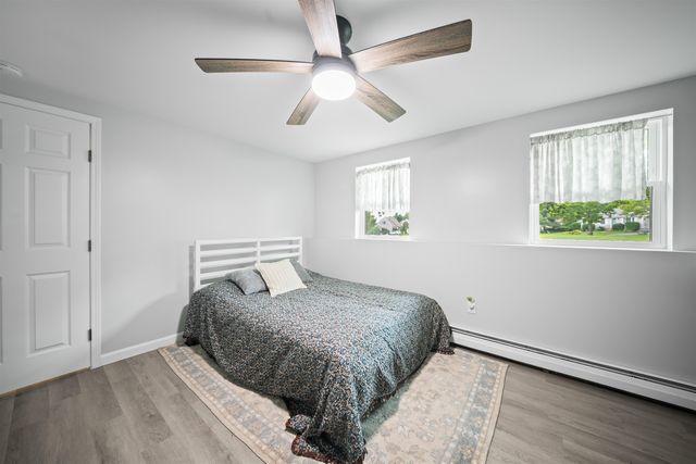 8 Cornerstone Drive, Dover, NH 03820