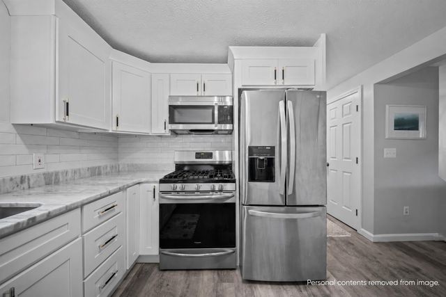 8 Cornerstone Drive, Dover, NH 03820