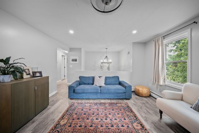 8 Cornerstone Drive, Dover, NH 03820