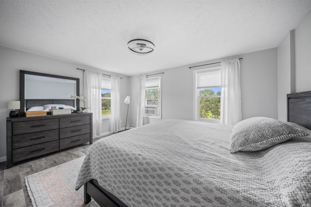 8 Cornerstone Drive, Dover, NH 03820