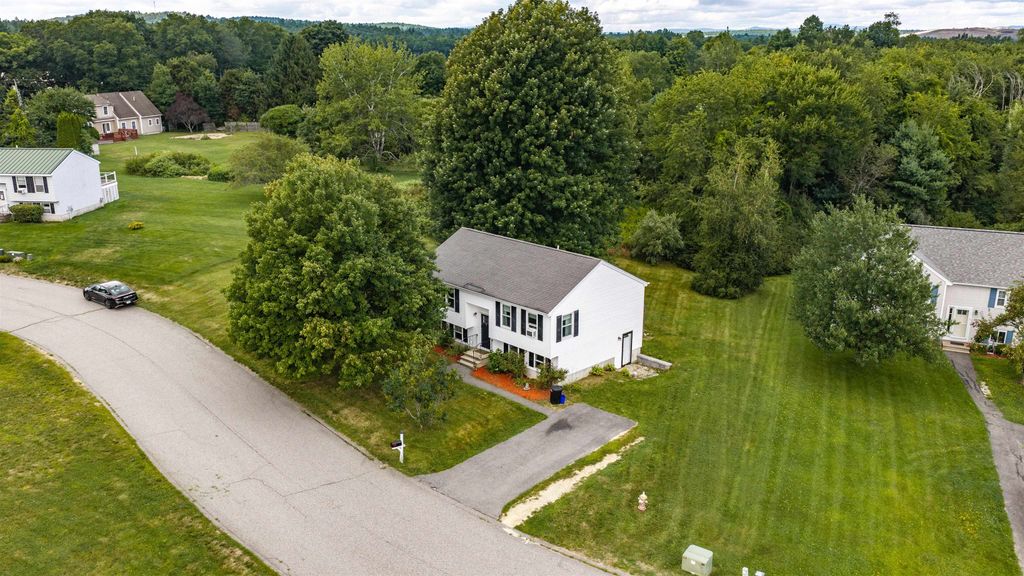 8 Cornerstone Drive, Dover, NH 03820