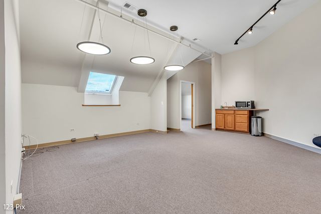 200 N Northwest Highway 301, Barrington, IL 60010