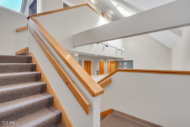 200 N Northwest Highway 301, Barrington, IL 60010