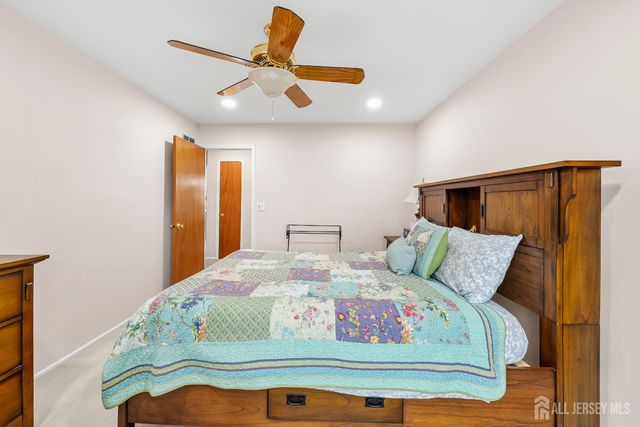 6 Stafford Road, South Brunswick, NJ 08852