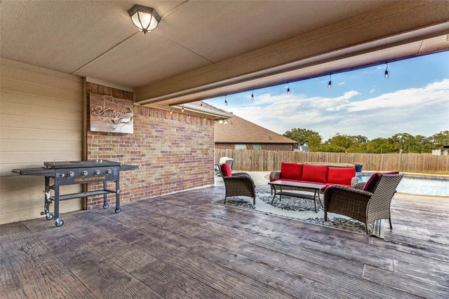 1001 Morningside Drive, Burleson, TX 76028