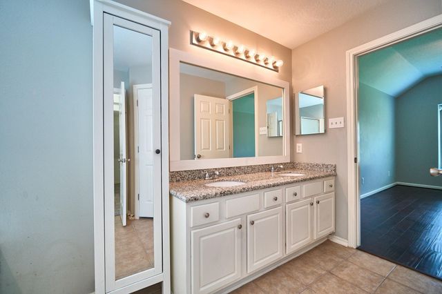 4204 Seminole Drive, Pearland, TX 77584