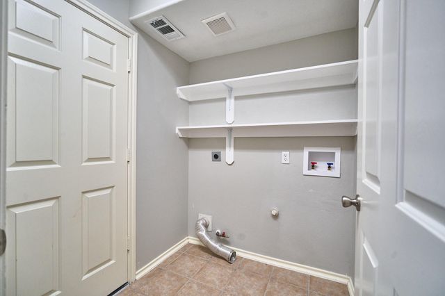 4204 Seminole Drive, Pearland, TX 77584