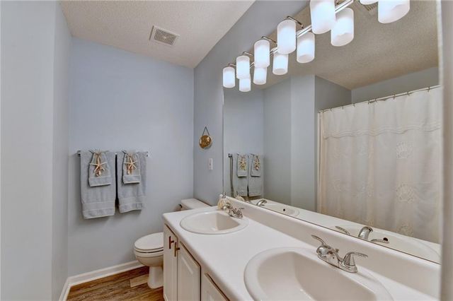 10900 Wittenridge Drive B5, Alpharetta, GA 30022