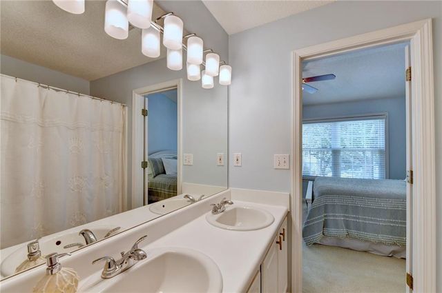 10900 Wittenridge Drive B5, Alpharetta, GA 30022