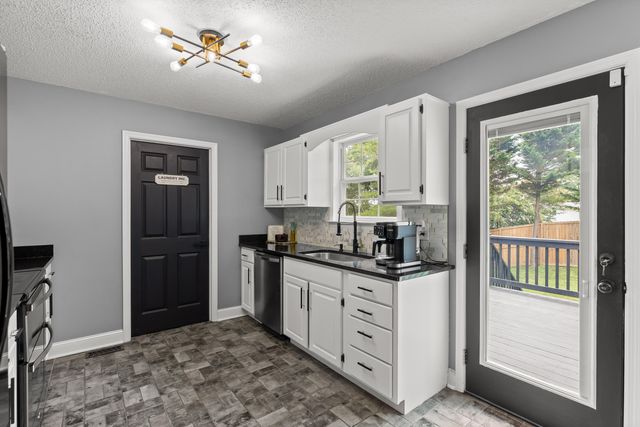 2247 N Fork Drive, Soddy Daisy, TN 37379