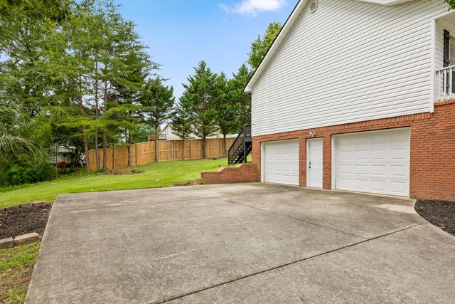 2247 N Fork Drive, Soddy Daisy, TN 37379