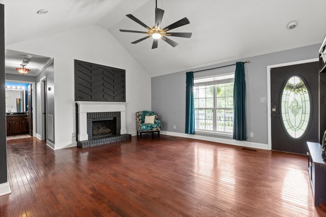 2247 N Fork Drive, Soddy Daisy, TN 37379