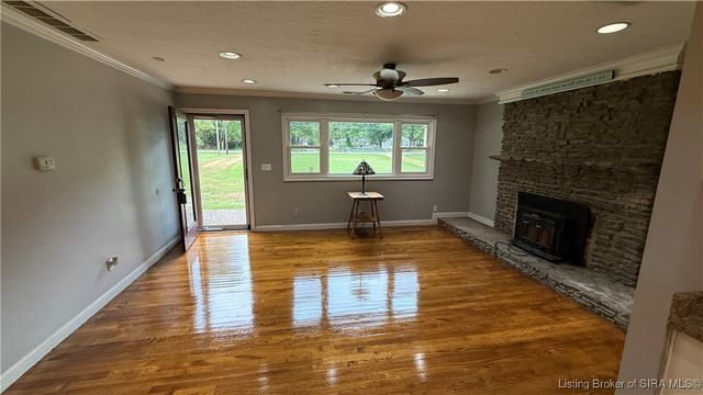 2623 Coopers Lane, Jeffersonville, IN 47172