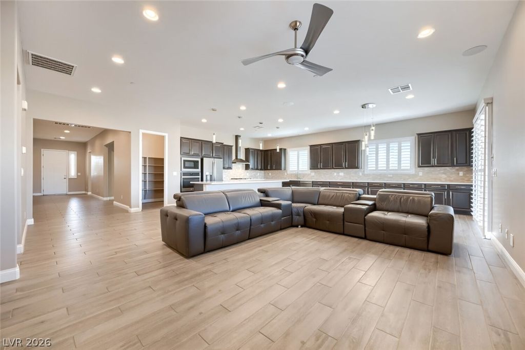 617 Comodo Street, Henderson, NV 89011 — photo 5