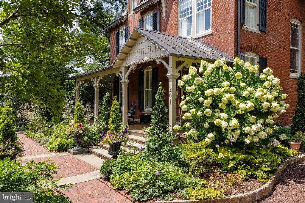 261 MAPLE AVE, DOYLESTOWN, PA 18901 — photo 3