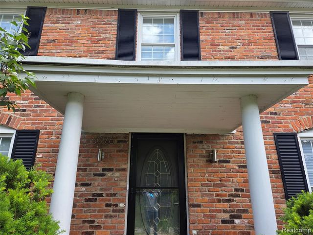 6076 Glen Eagles Drive, West Bloomfield, MI 48323