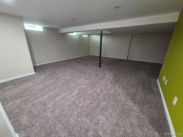 6076 Glen Eagles Drive, West Bloomfield, MI 48323