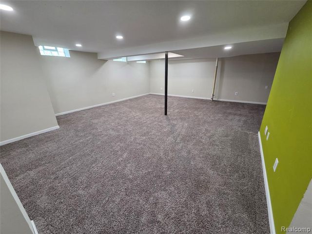 6076 Glen Eagles Drive, West Bloomfield, MI 48323