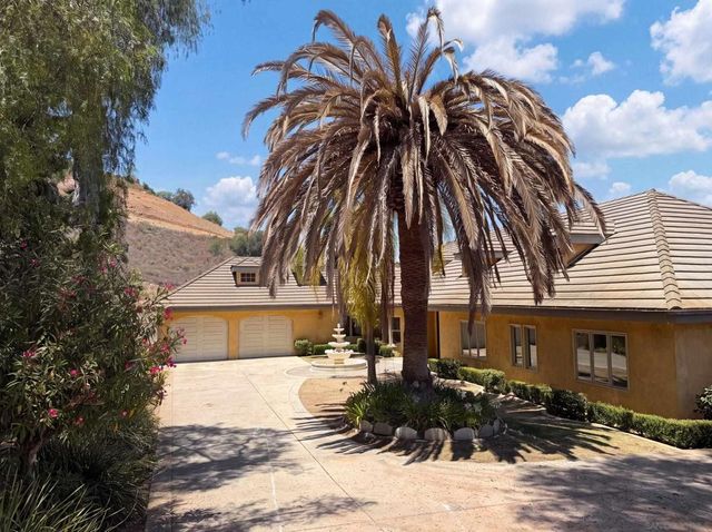 30181 Via Maria Elena, Bonsall, CA 92003