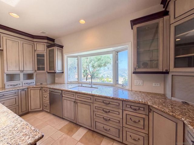 30181 Via Maria Elena, Bonsall, CA 92003