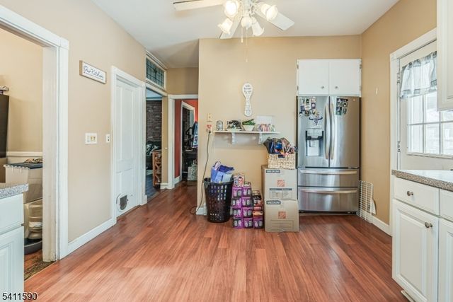 36 Pine St, Newton Town, NJ 07860