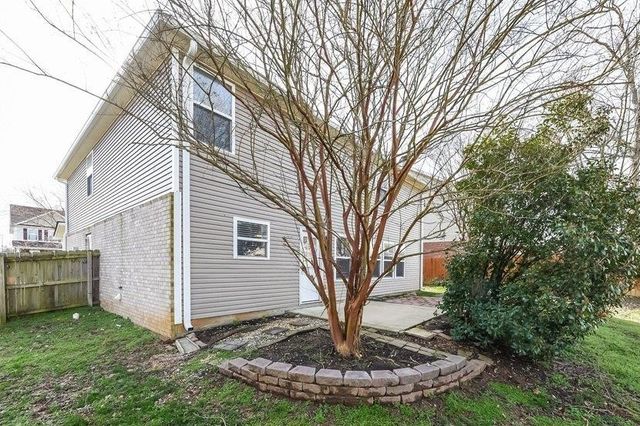 2856 Park Knoll Dr, Mount Juliet, TN 37122