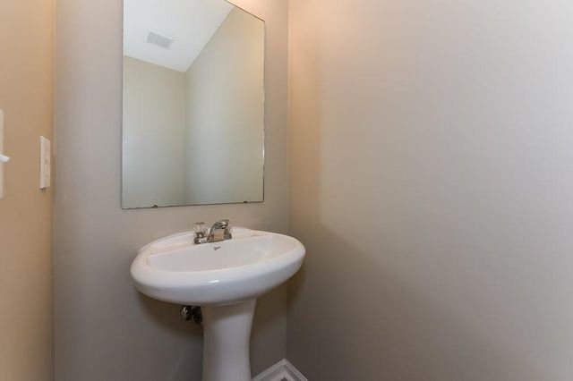 2856 Park Knoll Dr, Mount Juliet, TN 37122